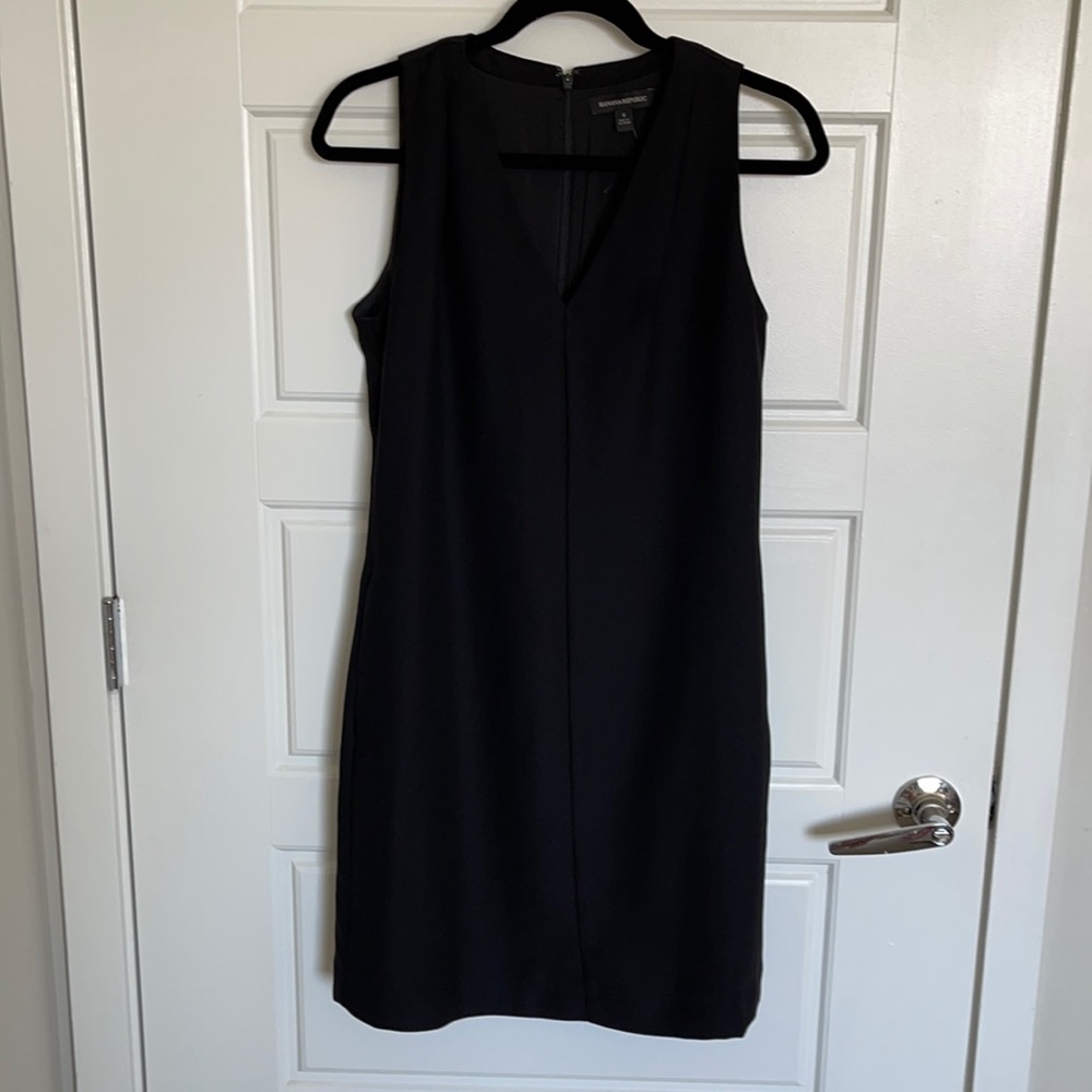 💃🏼NWOT Banana Republic V Shift Mini Dress💃🏼